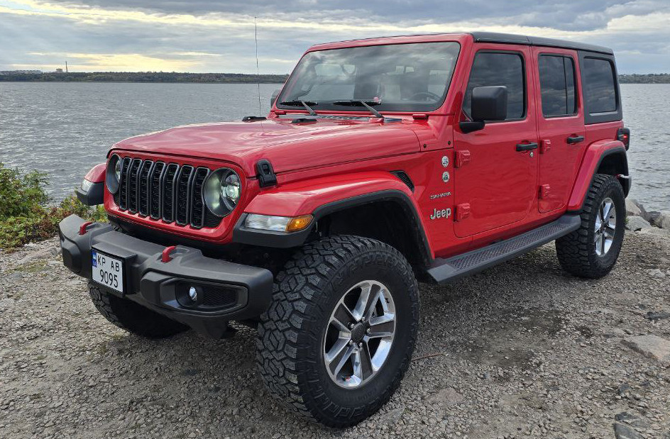 Jeep Wrangler 2019 - Бензин 2,0 л - $25500