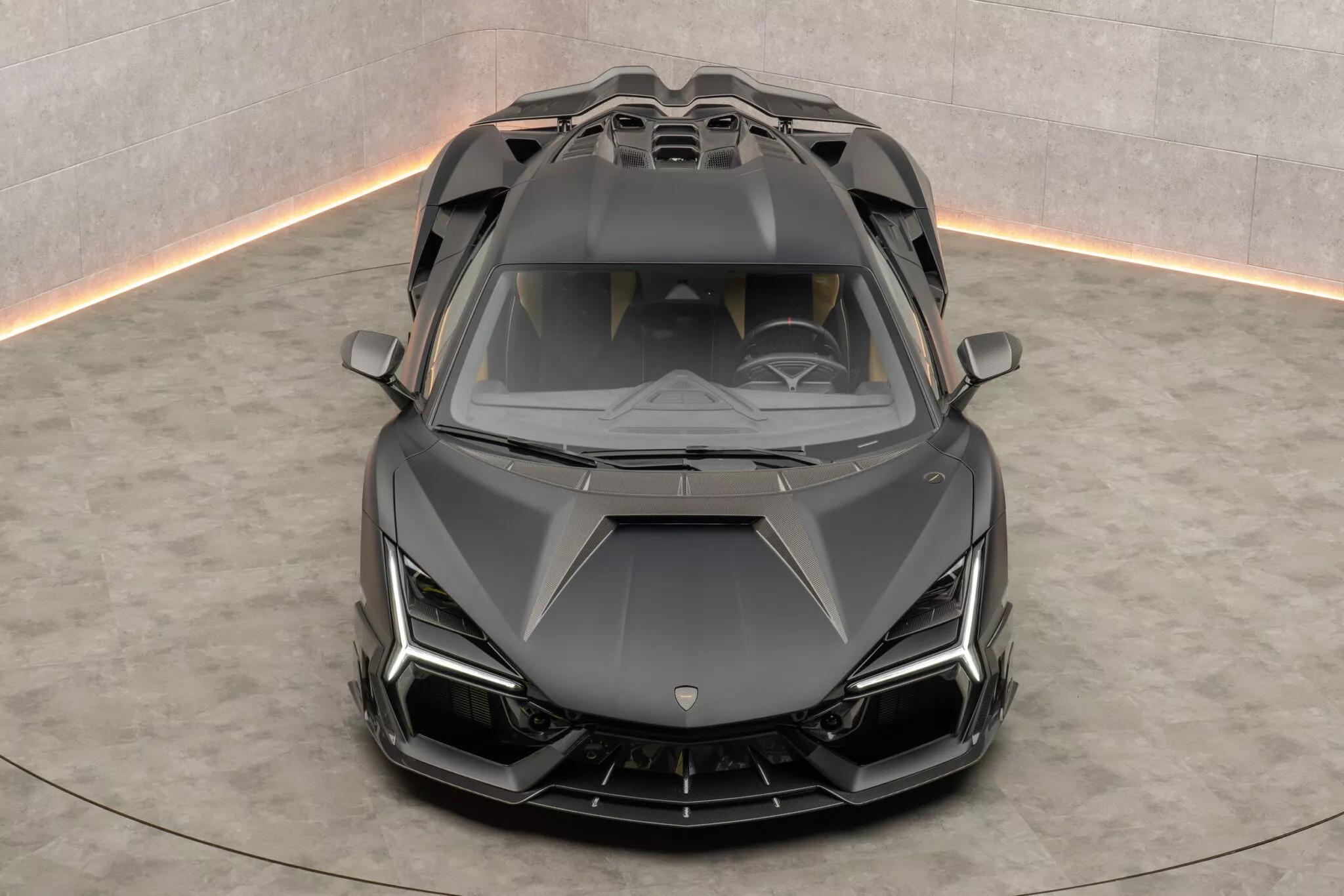 Lamborghini Revuelto Initiate