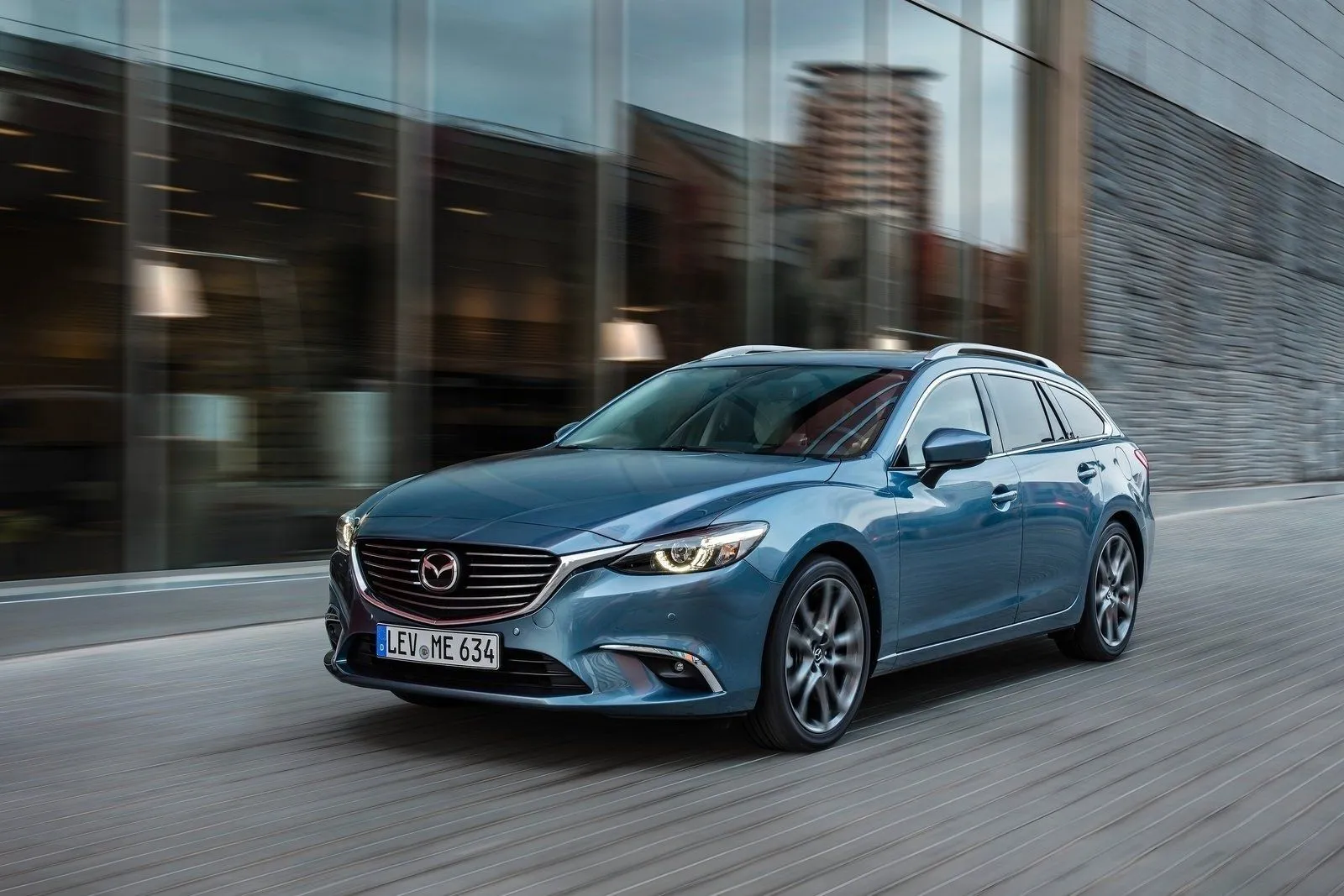 Mazda 6