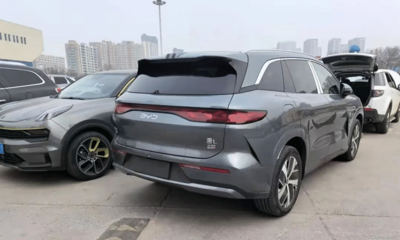 BYD Tang L