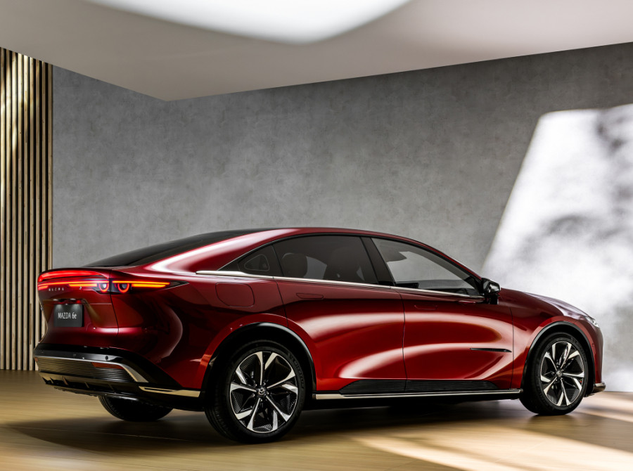 Mazda 6e