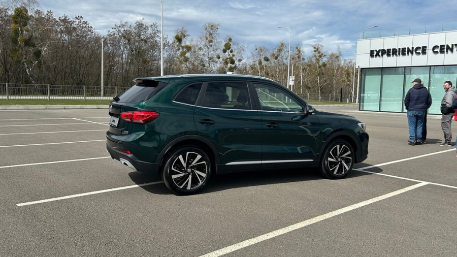 MG ZS