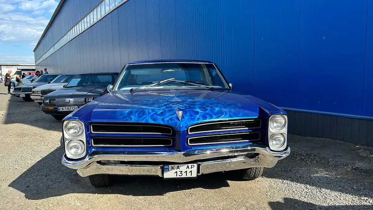 Old Car Land 2025
