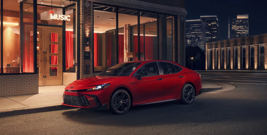 Toyota Camry Nightshade Edition