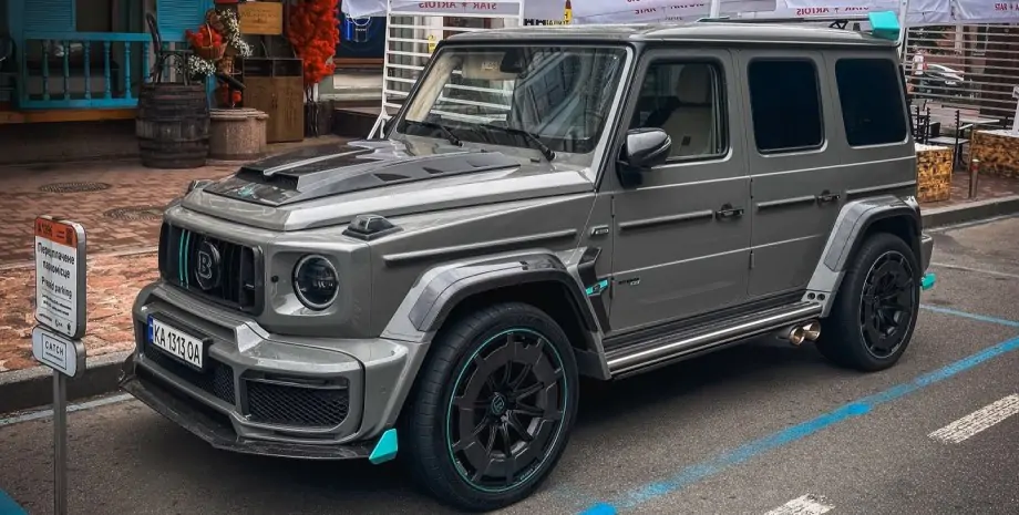 Brabus 900 Rocket