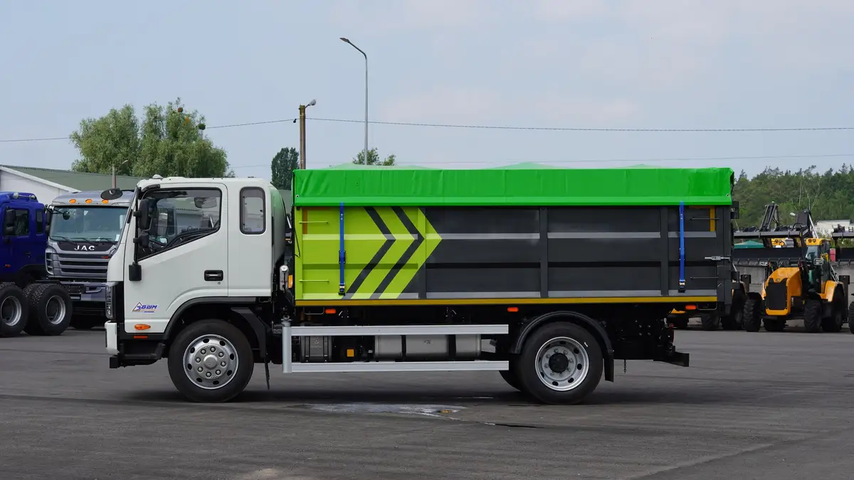 JAC N120