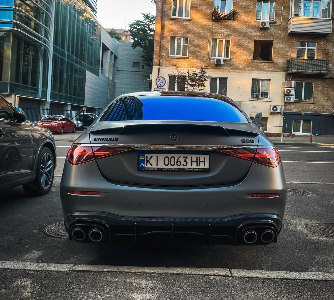 Brabus 930