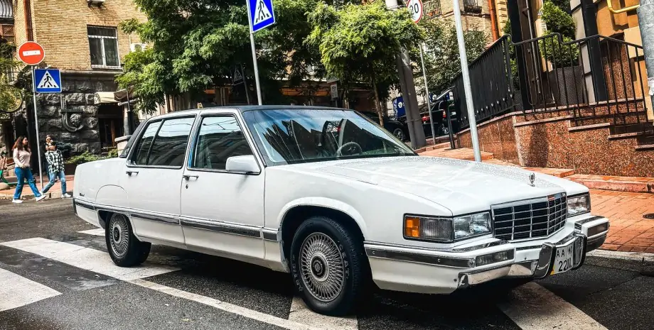 Cadillac Fleetwood