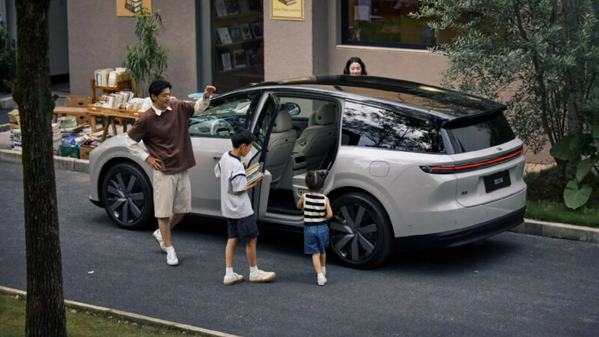 Li Auto i8