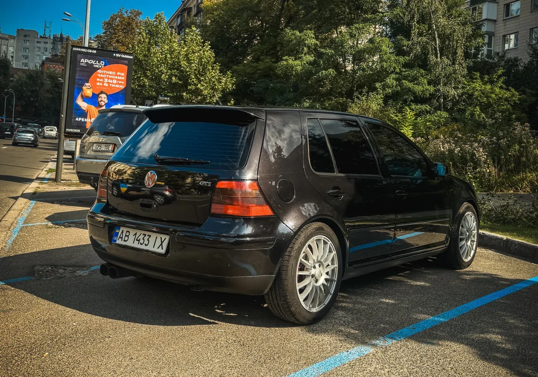 Volkswagen Golf GTI