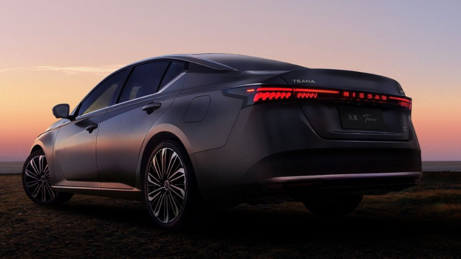 Nissan Teana