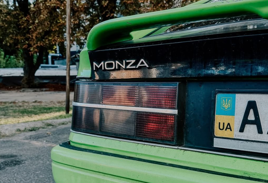 Opel Monza