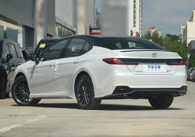 Toyota Camry 2026 Sport Lite Edition