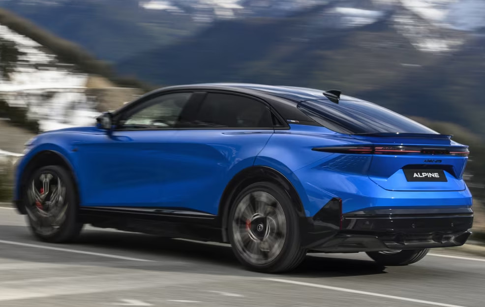 Alpine A390