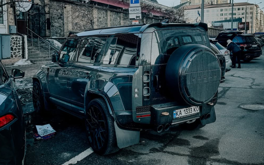 Land Rover Defender OCTA by URBAN