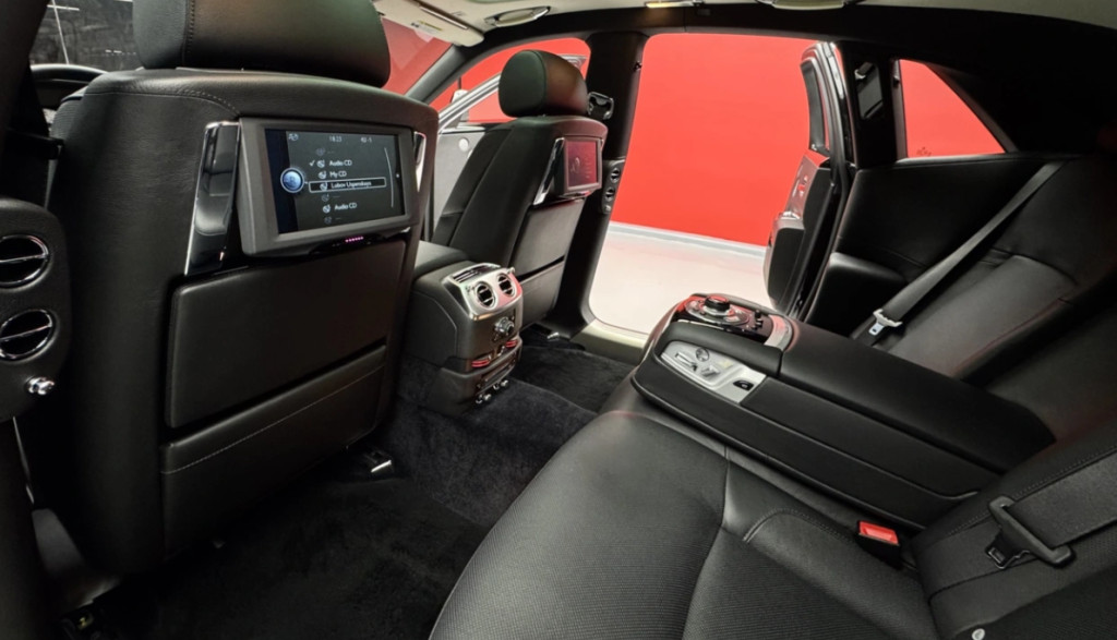 Rolls-Royce Ghost 2010 