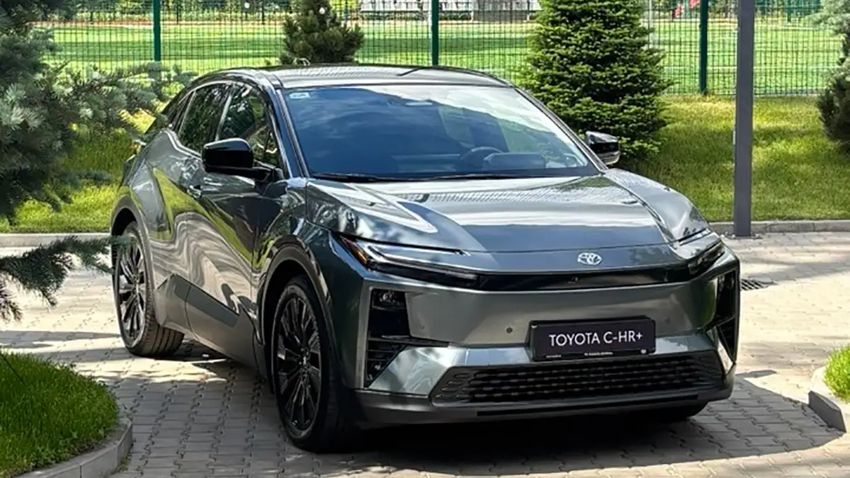 Toyota C-HR+
