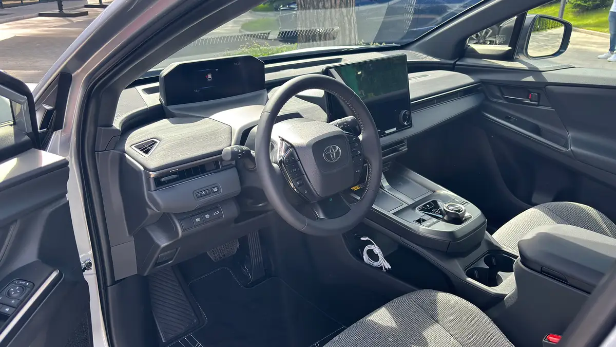 Toyota C-HR+