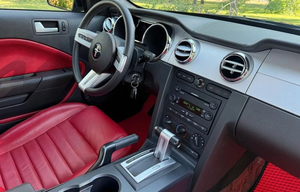 Ford Mustang 2006