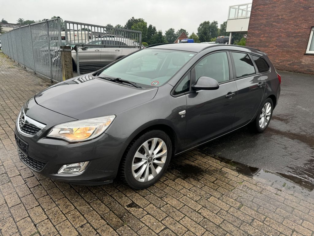 Opel Astra J Sports Tourer